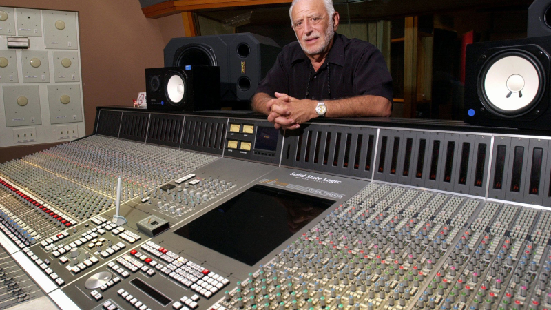 Illustration for article titled 11 Amazing Soundboards For Your Listening Pleasure